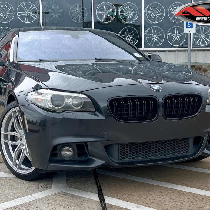 Gray 2014 BMW 535i with 20" Staggered Ferrada FR5 Wheels in Machined Silver